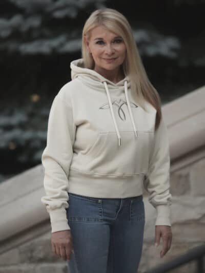 VIBE CUT CROP HOODIE - MOCHA MIST